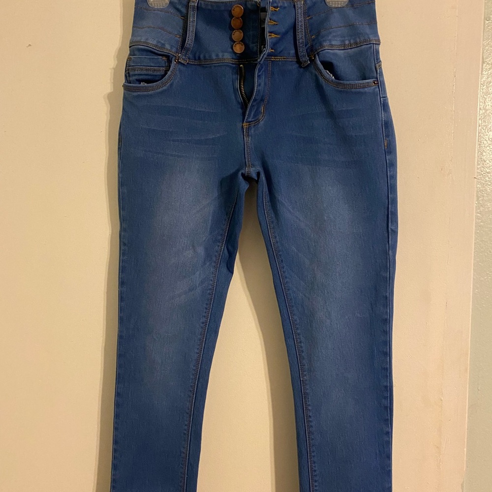 Women’s blue jeans